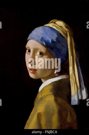 Mädchen mit Perlenohrring 1665 Johannes Vermeer oder Jan Vermeer 1632 - 1675 Niederländische Niederlande ( niederländischer Maler im Goldenen Zeitalter, einer der größten Maler im 17. Jahrhundert. Bevorzugte zeitlose, gedämpfte Momente, bleibt rätselhaft, unnachahmliches Farbschema und verwirrender Lichtinhalt) Stockfoto