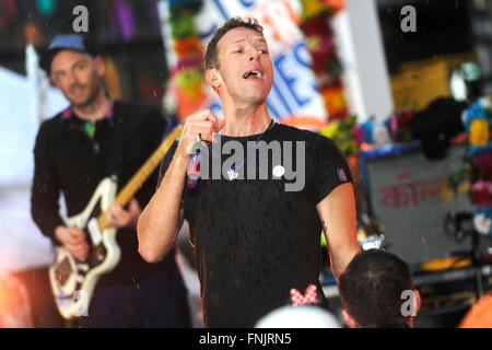 New York City. 14. März 2016. 14. März 2016 führt Chris Martin von der Band Coldplay auf NBC "Today" am Rockefeller Plaza in New York City. © Dpa/Alamy Live-Nachrichten Stockfoto