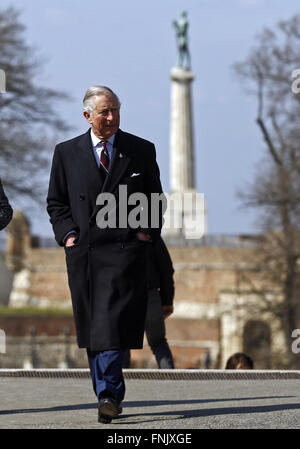 Belgrad, Serbien. 16. März 2016. Großbritanniens Prinz Charles, Prinz von Wales, besucht am 16. März 2016 Festung Kalemegdan in Belgrad, Serbien. Prinz Charles und seine Frau Camilla besuchen Serbien am 16. März und 17, der erste Besuch durch das Königspaar in Serbien seit 1978, als Teil einer regionalen Tour umfasst Kroatien, Montenegro und Kosovo. Bildnachweis: Predrag Milosavljevic/Xinhua/Alamy Live-Nachrichten Stockfoto