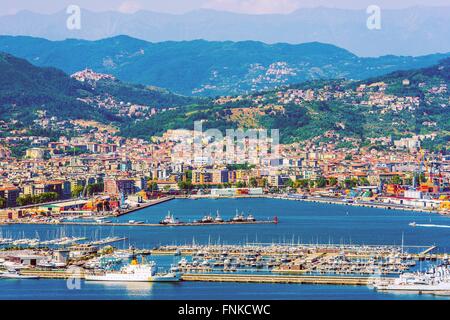 La Spezia, Italien, Italienisch, Stadt, urban, Golf, Skyline, Stadtbild, Golf, Mittelmeer, Stadt, Boot, Marina, Ozean, Meer, Hafen, Stockfoto