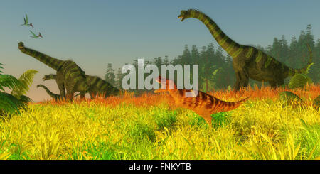 Zwei Pterodactylus Reptilien fliegen über eine Herde von Brachiosaurus Sauropoden Dinosaurier wie sie ein wachsames Auge auf einem Ceratosaurus halten. Stockfoto