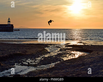 Sonnenuntergang über der Bucht von Port Erin Stockfoto