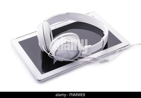Tablet-PC und Kopfhörer, isoliert auf weiss Stockfoto