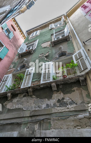 Alte Gasse in Piran, Slowenien Stockfoto