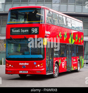 Der weltweit erste vollelektrische Doppeldecker London bus Stockfoto