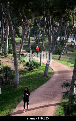 Joggen im Jardin del Turia, Valencia, Spanien Stockfoto