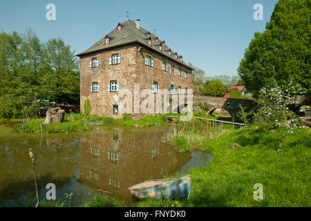 Deutschland, Nordrhein-Westfalen, Rhein-Sieg-Kreis, Windeck-Mauel, Burg Mauel, Eine Wasserburg Stockfoto