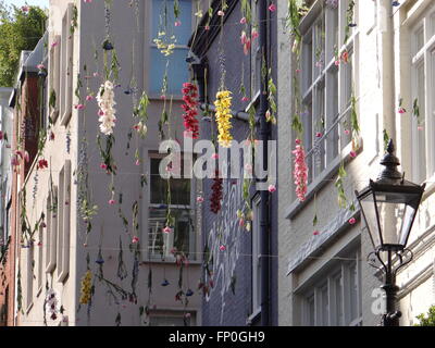 London, UK. 16. März 2016. St Christopher Hotel in London ist mit den Blumen von einem Künstler Rebecca Louise La Credit eingerichtet: Nastja M/Alamy Live News Stockfoto