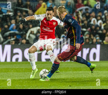 Barcelona, Katalonien, Spanien. 16. März 2016. Arsenal Mittelfeldspieler MESUT Ã – ZIL in Aktion gegen den FC Barcelona in der Champions League letzten sechzehn Rückspiel zwischen dem FC Barcelona und Arsenal FC im Stadion Camp Nou in Barcelona Credit: Matthias Oesterle/ZUMA Draht/Alamy Live News Stockfoto