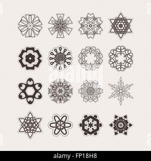 Satz von reich verzierten Mandala Symbole. Gotische Spitze Tattoo. Keltische Webart mit scharfen Ecken. Stockfoto