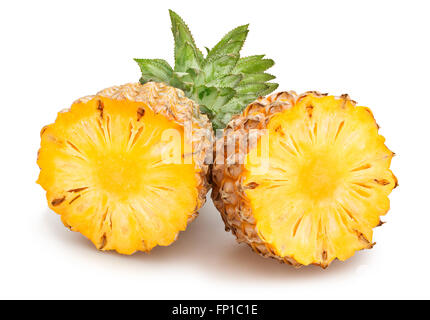 Ananas in Scheiben geschnitten isoliert Stockfoto