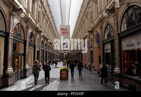 Les Galeries Royales Saint-Hubert, Galerie du Roi, Fotoausstellung, Brüssel, Belgien Stockfoto