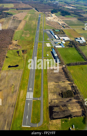 Luftaufnahme, Flugplatz Dinslaken Schwarze Heide, Landebahn, allgemeine Luftfahrt, Segelfliegen Flugplatz, Flugplatz Unternehmen Schwarze Heide, Stockfoto