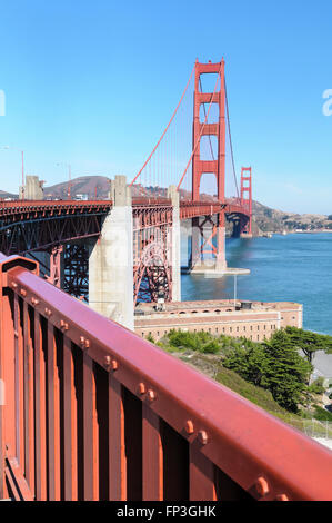 Fort Point und die Golden Gate Bridge, San Francisco, USA Stockfoto