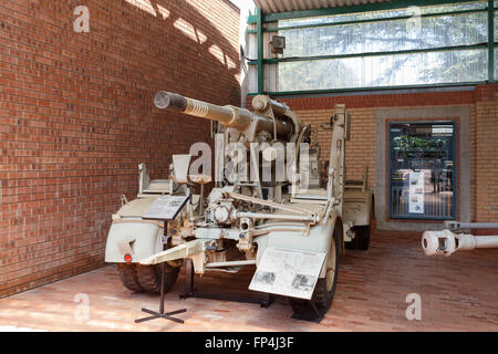 Johannesburg, Südafrika - 30. Oktober 2014: Antiaicraft Pistole Lugafweerkanon (2. Weltkrieg). Ditsong National Museum of Milita Stockfoto