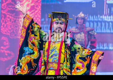 Tang-Dynastie Tanz und Musik-Show im Sonnenschein Grand Theatre, Xian Stadt, Provinz Shaanxi, China Stockfoto