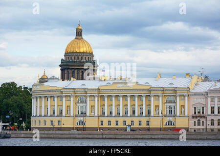 St. Petersburg, das Gebäude das Verfassungsgericht der russischen Federation(the former building of the Senate and Synod) Stockfoto
