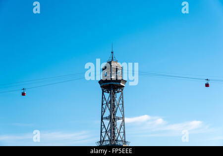 Seilbahnen über Barcelona Hafen Stockfoto