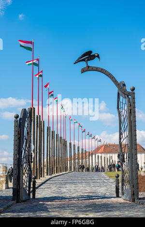 Ungarische Fahnen im Budaer Burg Stockfoto