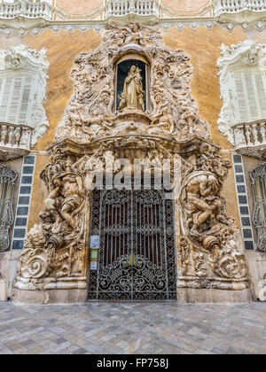 Eintritt in die nationale Keramik Museum Gonzalez Marti, Valencia, Spanien (der historische Palast des Marques de Dos Aguas). Stockfoto