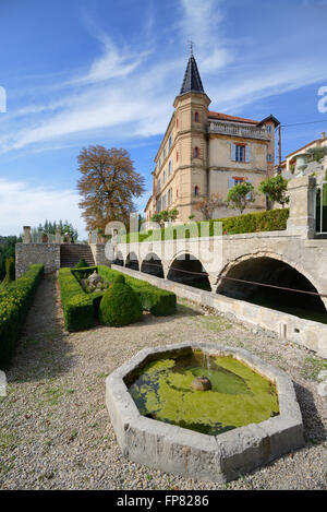 Formalen französischen Garten des Château du Grand Jardin Valensole Alpes-de-Haute-Provence Provence Frankreich Stockfoto