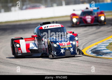 Sebring, FL, USA. 17. März 2016. DeltaWing DWC13 Rennen durch die Kurven bei den Mobil 1 12 Stunden von Sebring auf dem Sebring International Raceway in Sebring, FL. Credit: Csm/Alamy Live-Nachrichten Stockfoto