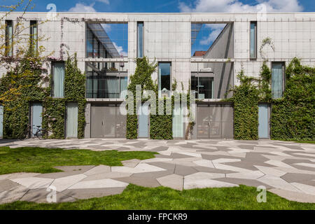 Ein Blick auf zeitgenössische niederländische Wohnungsbau in den Niederlanden. Moderne Gebäude. Fünen-Park. Stockfoto