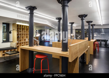 Eine Innenansicht des Arbeitsbereichs Club in Chancery Lane, entworfen von TILT. Stockfoto