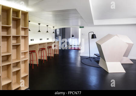 Eine Innenansicht des Arbeitsbereichs Club in Chancery Lane, entworfen von TILT. Stockfoto