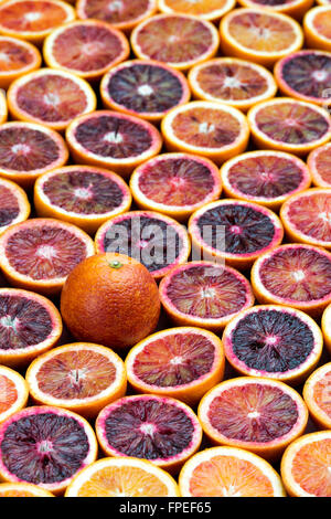 Citrus x Sinensis. Blut-Orangen-Muster Stockfoto