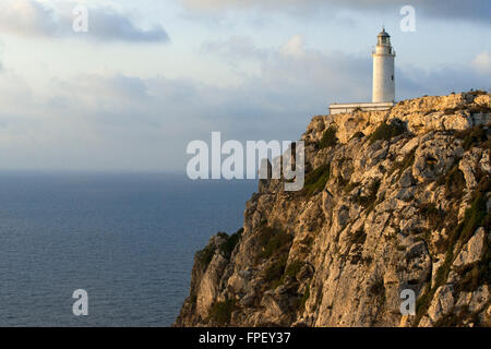 Sunrise. Leuchtturm von La Mola, Faro De La Mola, Formentera, Pityusen, Balearen, Spanien, Europa Stockfoto