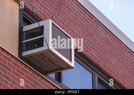 Fenster Klimaanlage Stockfoto