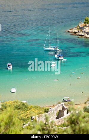 Malerische Aussicht auf Lovrecina Sandstrand auf der Insel Brac, Kroatien Stockfoto