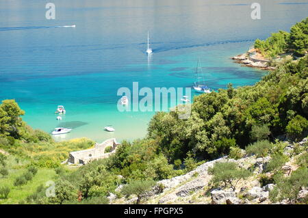 Malerische Aussicht auf Lovrecina Sandstrand auf der Insel Brac, Kroatien Stockfoto