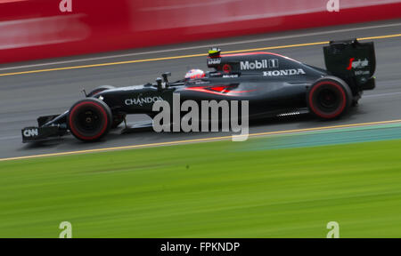 Melbourne, Australien. 19. März 2016. McLaren-Honda Formel1-Fahrer Jenson Button von Großbritannien konkurriert im dritten Training vor Australian Formula One Grand Prix im Albert Park in Melbourne, Australien, 19. März 2016. Die Australian Formula One Grand Prix stattfinden am 20. März in Melbourne. Bildnachweis: Bai Xue/Xinhua/Alamy Live-Nachrichten Stockfoto