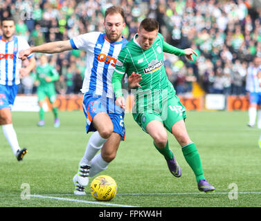 Rugby-Park, Kilmarnock, Schottland. 19. März 2016. Scottish Premier League. Kilmarnock gegen Celtic. Callum McGregor Schlachten mit Ross Barbour Credit: Action Plus Sport/Alamy Live News Stockfoto