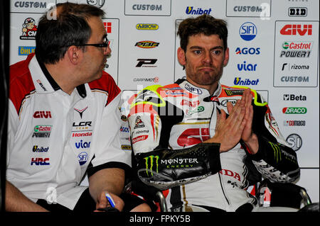 Losail International Circuit, Doha, Katar. 19. März 2016. Commercial Bank Grand Prix von Katar. Cal Crutchlow (LCR Honda) während des Qualifyings. © Aktion Plus Sport/Alamy Live-Nachrichten Stockfoto