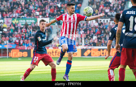 Gijón, Spanien. 19. März 2016. Sergio Alvarez (Sporting Gijon) in Aktion während Fußball-match des spanischen "La Liga" zwischen Real Sporting de Gijon und Atletico de Madrid bei Molinón Stadion OnMarch 19, 2016 in Gijon, Spanien. © David Gato/Alamy Live-Nachrichten Stockfoto