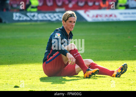 Gijón, Spanien. 19. März 2016. Fernando Torres (Atletico de Madrid) während Fußball-match des spanischen "La Liga" zwischen Real Sporting de Gijon und Atletico de Madrid bei Molinón Stadion OnMarch 19, 2016 in Gijon, Spanien. © David Gato/Alamy Live-Nachrichten Stockfoto