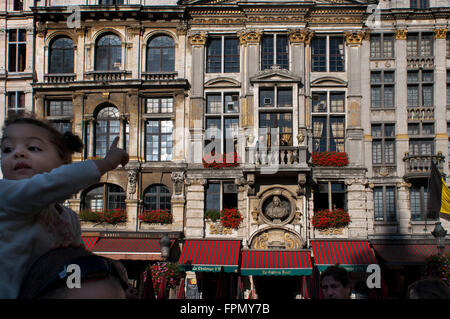 La Chaloupe D'Or - den goldenen Schuh-Restaurant in Grote Markt (The Grand Place) im Zentrum von Brüssel. Le Pigeon in La Grand Place. Stockfoto