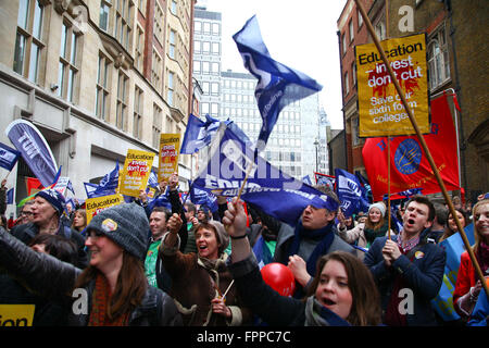 London, UK. bilden Sie 15. März 2016 - Sechster College Lehrer Rallye im Parliament Square und März, Abteilung für Bildung Stockfoto