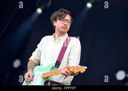 BARCELONA - 29 Mai: Immobilien (US-amerikanische Indie-Rock und Dream pop-Band) führt bei Heineken Primavera Sound Festival 2014. Stockfoto