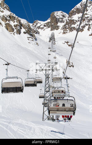 GLÜNA Sessellift, Corviglia, St. Moritz, Kanton Graubünden, Schweiz Stockfoto