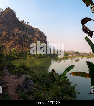 Wat Tham Khao Reservoir Stockfoto