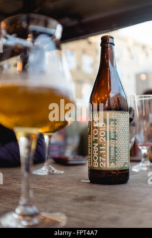 BrewDog geboren, sterben Hoppy IPA in einer bar Stockfoto