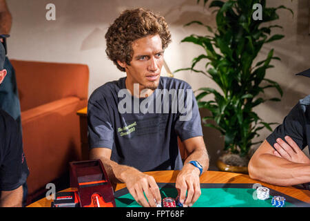 LOS ANGELES, CA-AUGUST 08: Spiel X Athleten ein Poker Spiel in Los Angeles, Kalifornien, am 5. August 2005. Stockfoto