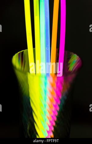 farbiges Licht fluoreszierenden neon Stockfoto