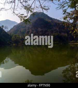 Wat Tham Khao Reservoir Stockfoto