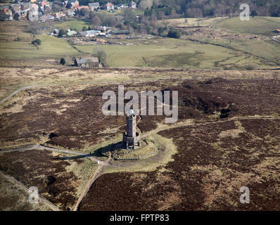 Luftaufnahme des Turmes Darwen in Beacon Hill in Lancashire, UK Stockfoto