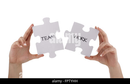 Puzzleteile zusammenfügen Teamwork Konzept für Einheit, Business-Team oder Partnerschaft zu lesen Stockfoto